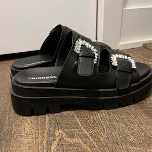 Platform sandals shoes Size 9 - Unionbay